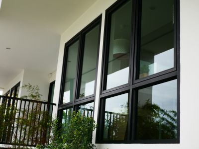 Windows with Custom Frames